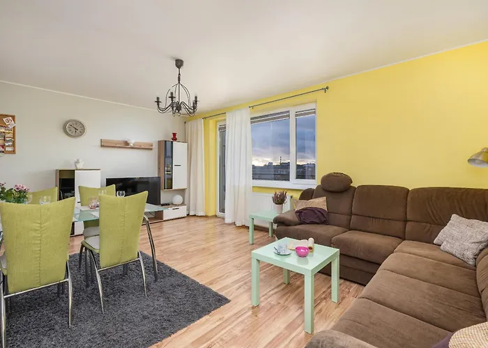Apartment with Balcony Okopowa Kołobrzeg by Noclegi Renters